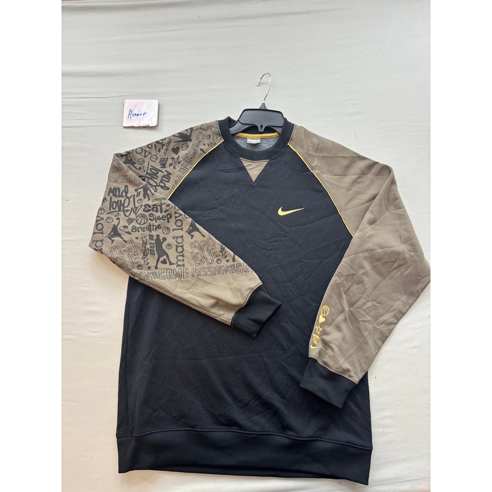 Nike Basketball Mad Love Graphic Crewneck Sweatshirt Black Olive Gold Mens M